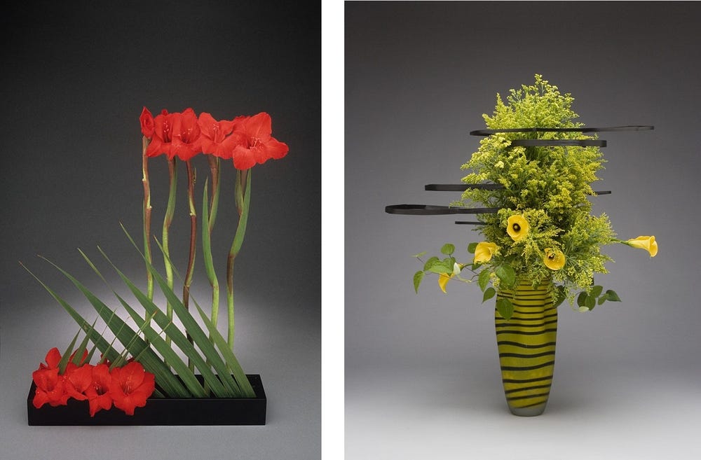 left: a bouquet with red flowers; right: a bouquet with yellow flowers