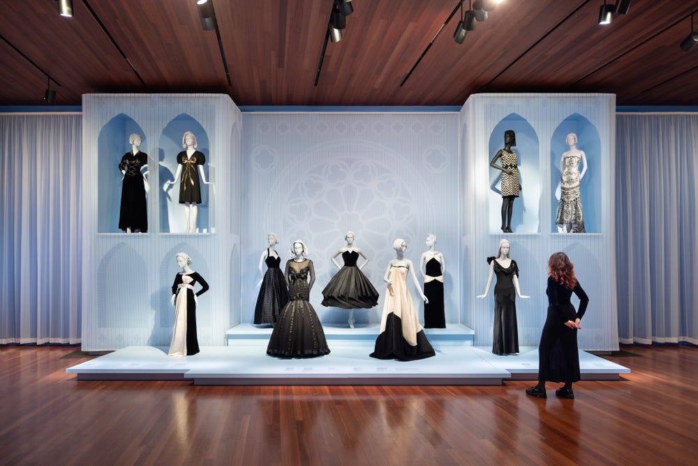 Fashioning San Francisco dresses in a de Young gallery